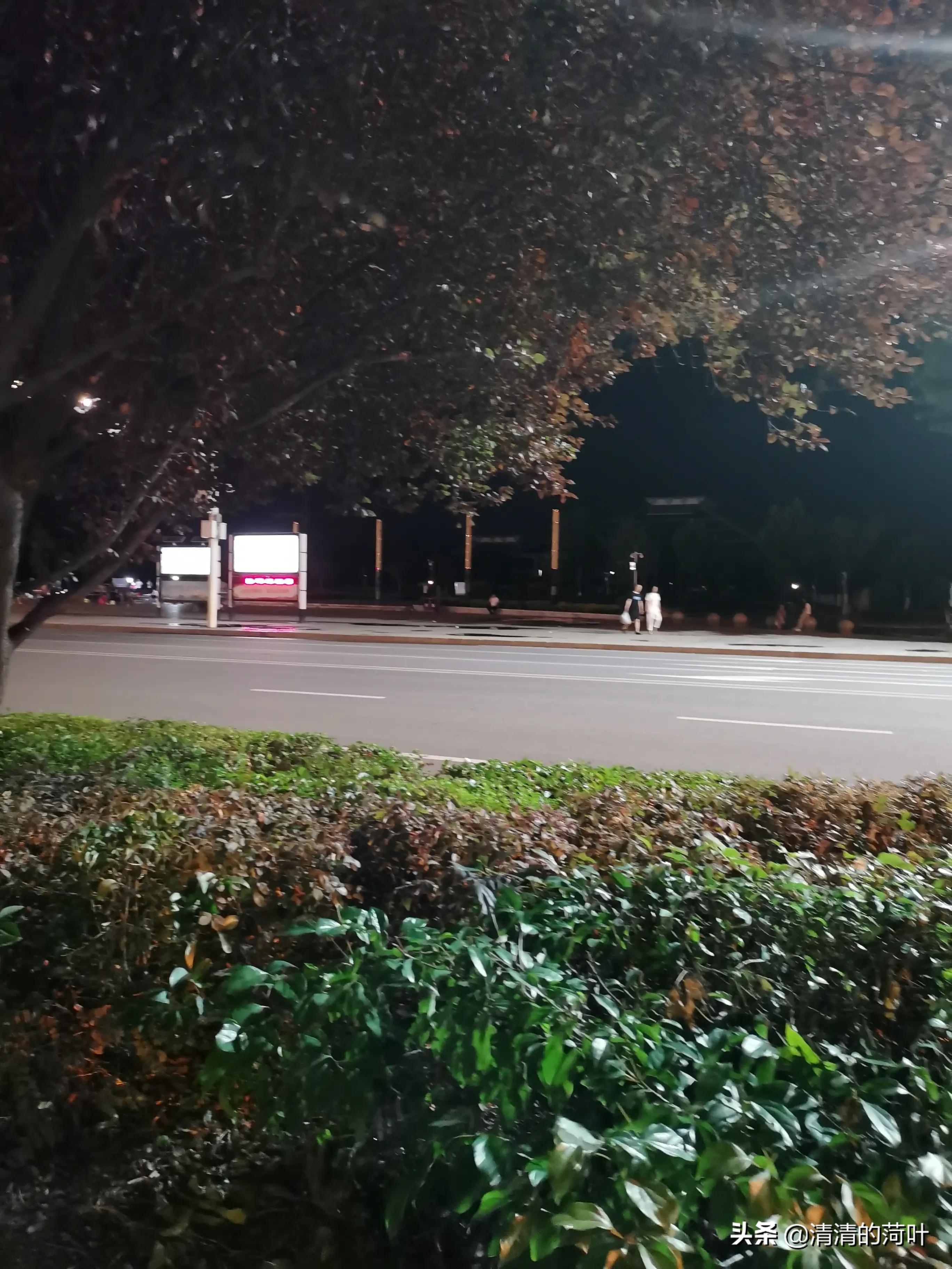 约好的见面怎么不见人,约好晚上见面却没动静