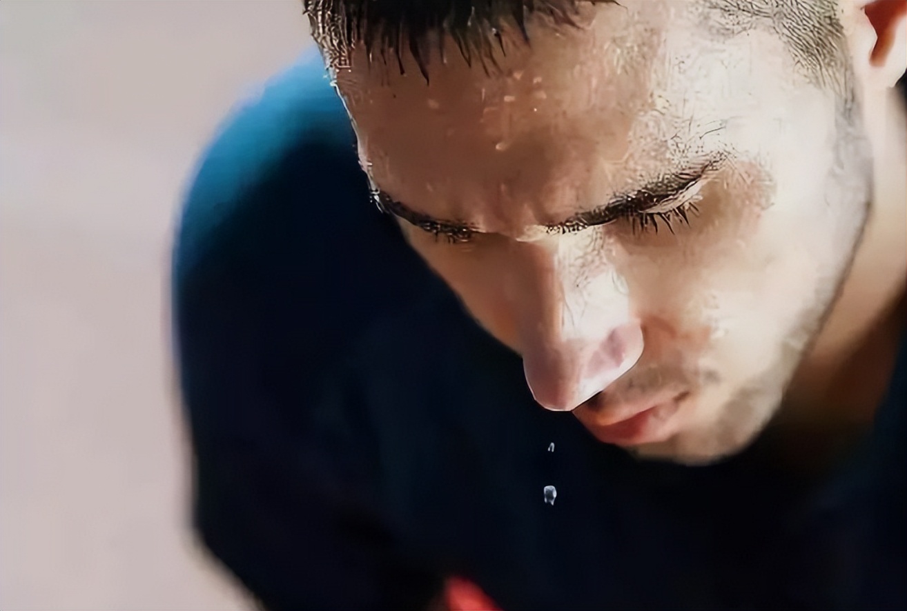 男人的裤裆潮湿是啥原因,男人睾丸潮湿是什么原因