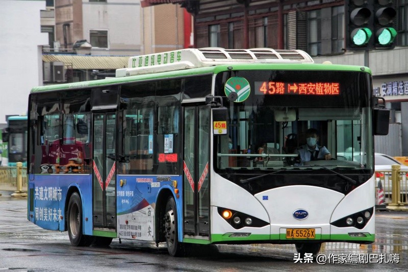 鸿星尔克鞋男款,一双鸿星尔克鞋冬季男鞋多少钱