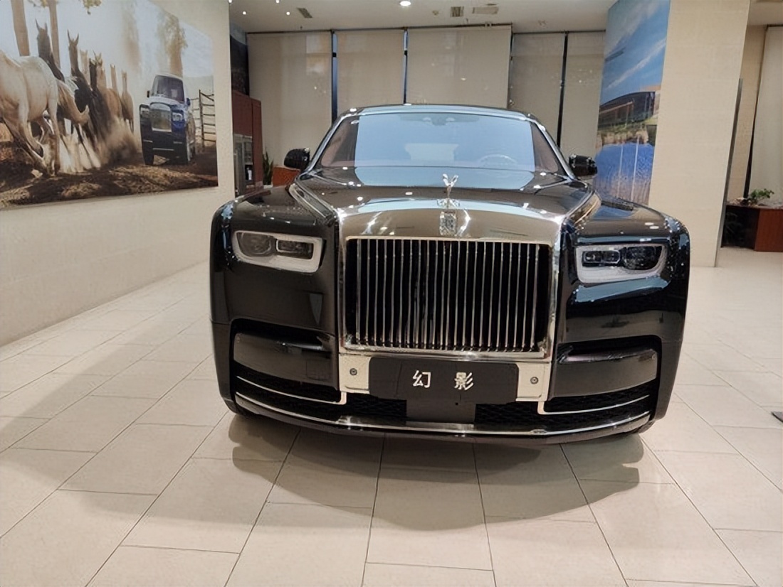 劳斯莱斯幻影加长版15天到港,劳斯莱斯幻影新车天津港多少钱
