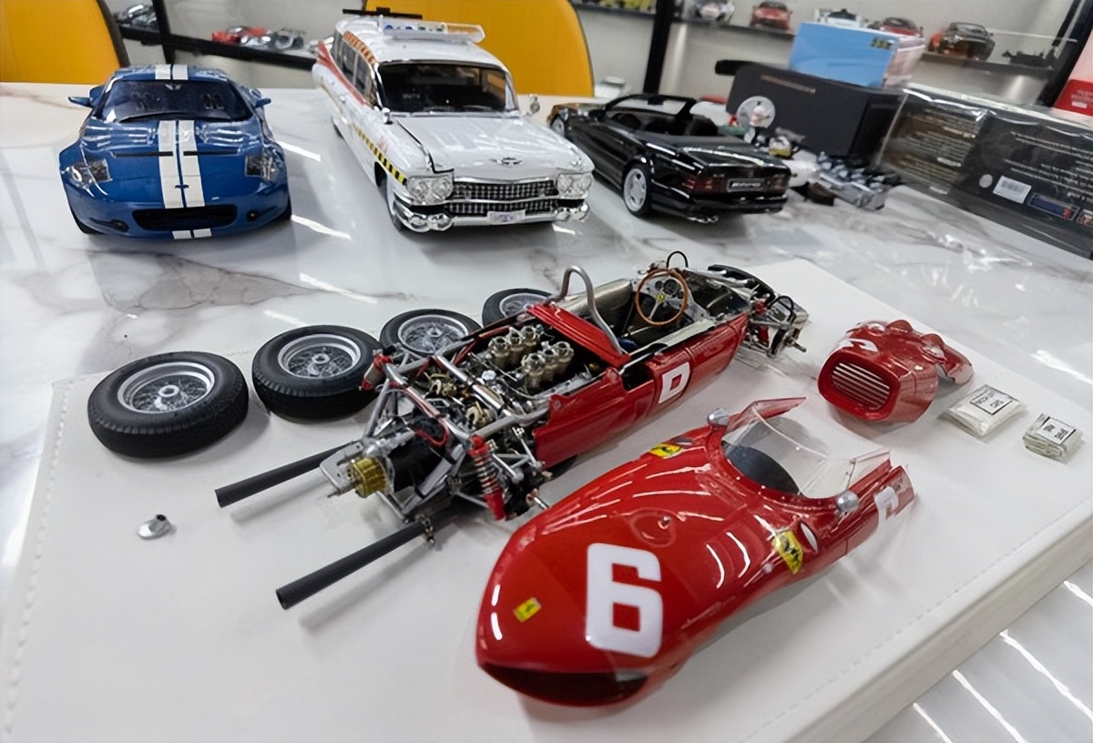 动辄千元，还没上市先被“炒热”！济南玩家收藏超1500台汽车模型开起实体店，模友上至70岁下至初中生