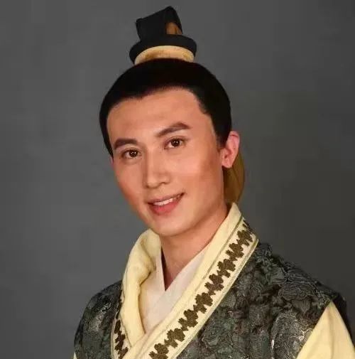 国内被嘲笑鞋拔子脸的男星,盘点那些长脸的男星