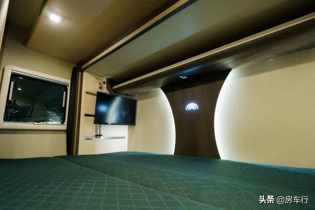 最新款进口顶级依维柯b型房车,依维柯房车推荐10万到20万之间7座