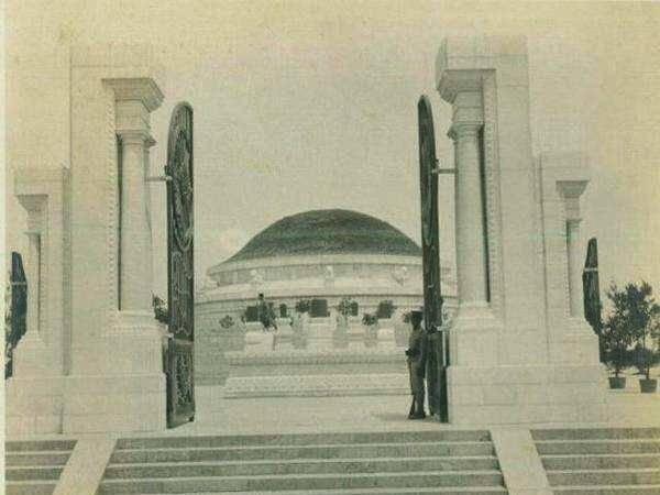 日军日记：*安妇慰**不服从管教，我很愤怒，用*刀刺**插入她的*体下**