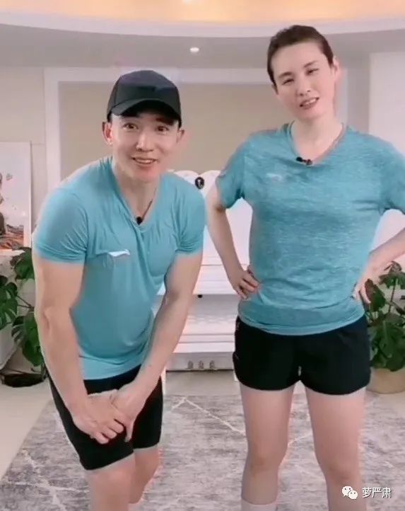 刘畊宏直播宣传邓紫棋启示录,刘畊宏顶流启示录