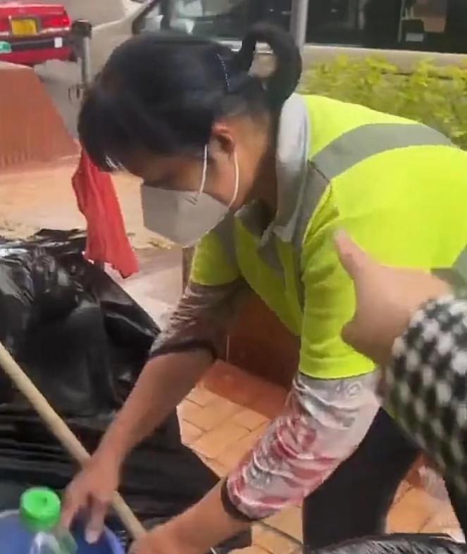 香港环卫工人辱骂游客,香港环卫工人辱骂游客原视频