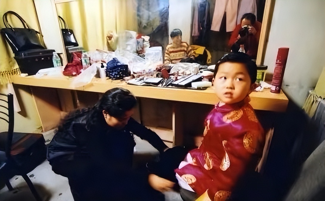 李双江之子李天一怎么了,李双江之子李天一近况