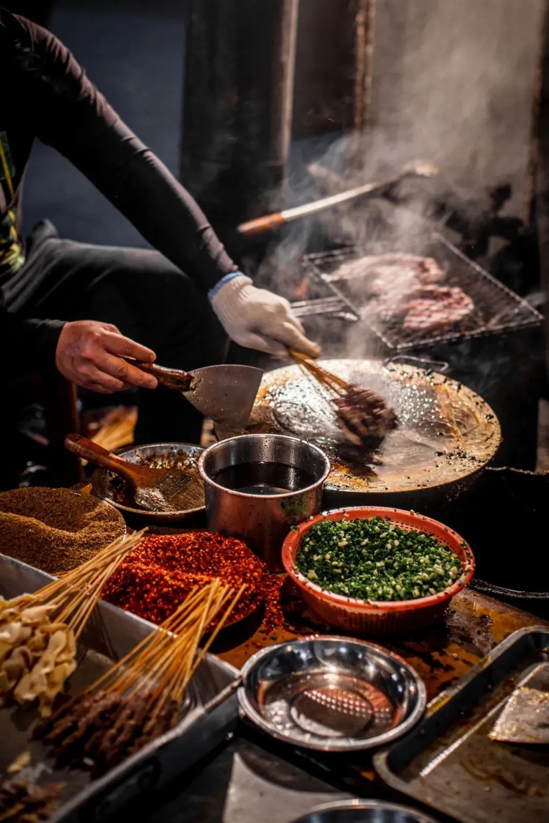 除了淄博还有哪里的烧烤值得打卡,最近火的除了淄博的烧烤还有什么