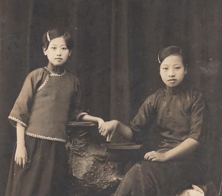 纳粹德国屠杀犹太女人,纳粹屠杀犹太妇女纪实