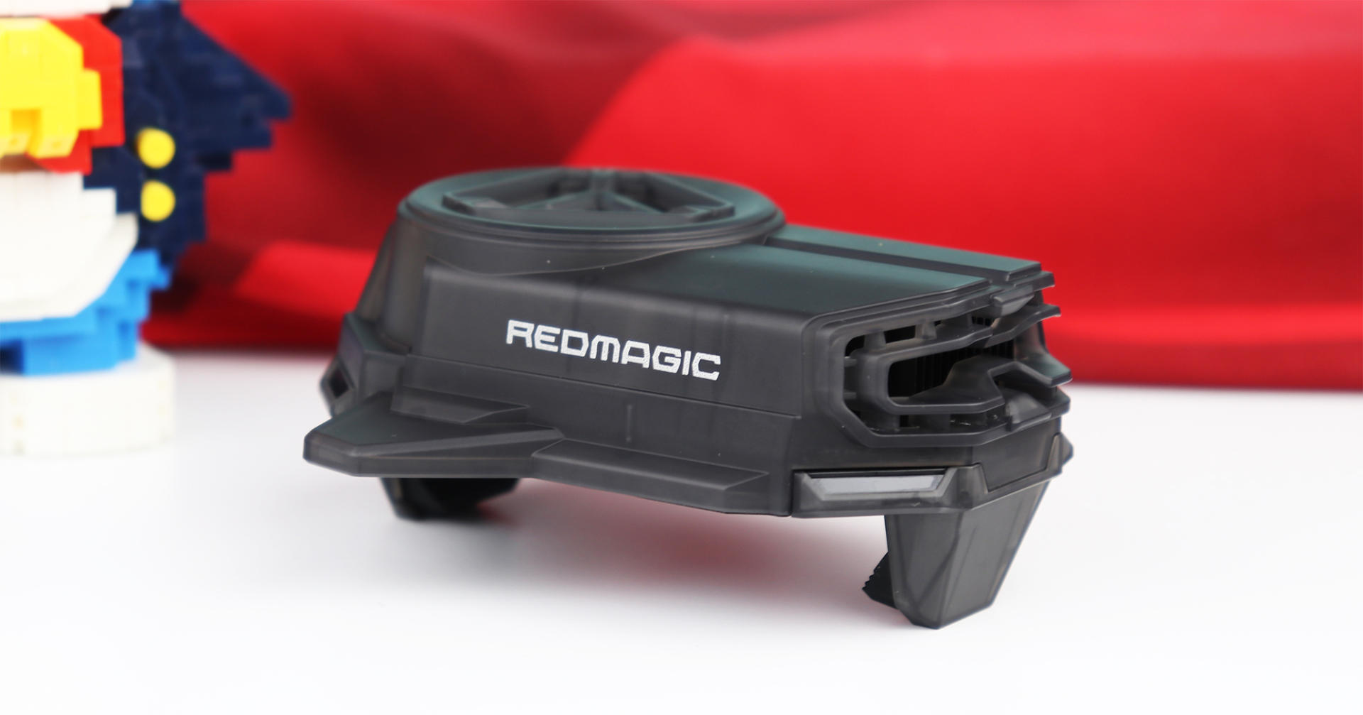 红魔散热器均衡和酷冷,手机发热散热慢怎么处理