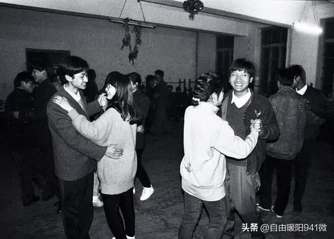 庙小官小权大，车管所所长查贵今的40本艳色情史日记