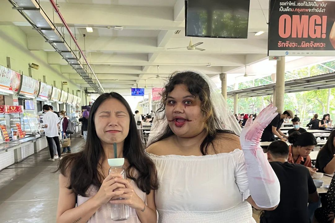 30岁Cima在泰国:随前男友探亲,被困美国2年后,跨专业重读本科