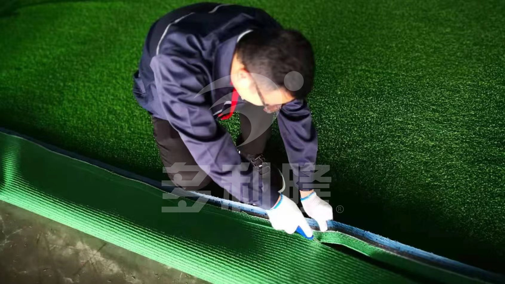 人造草坪足球场材料选择,足球人工草坪有哪些标准