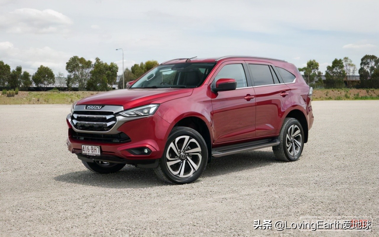 五十铃mux2023款柴油版试驾视频,2023款五十铃mux皮卡改装款