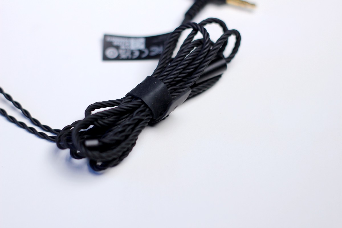 雷蛇耳机有线入耳式测评,舒适感强的hifi耳机