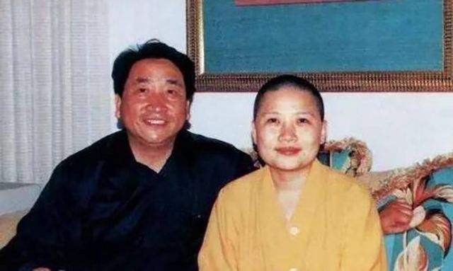 著名歌手李娜简历,李娜重返歌坛揭露背后真相