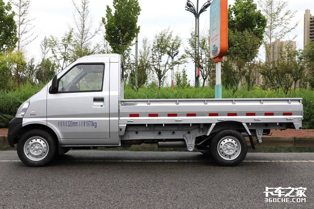 五菱荣光小卡和新卡质量哪个好,皮实耐用良心价双排微卡五菱荣光