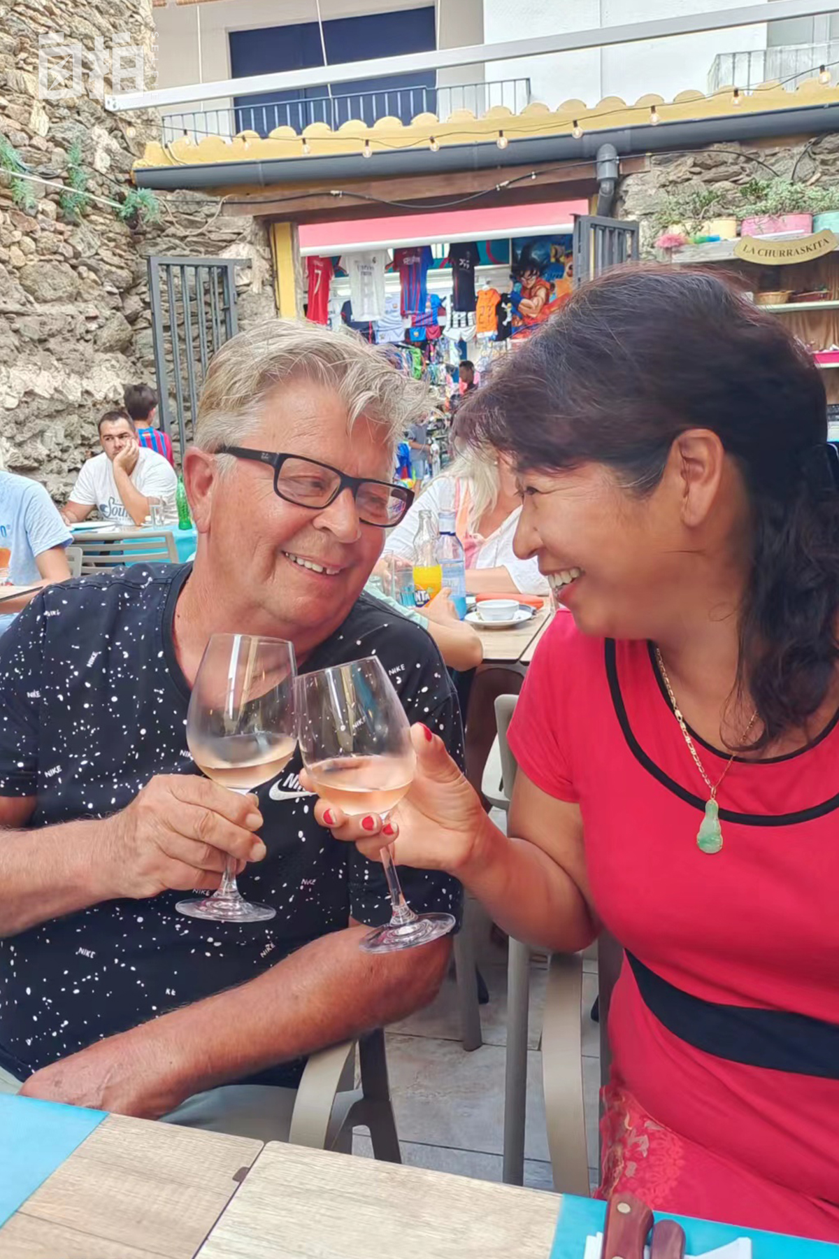 我，31岁离婚，拒绝被*养包**，去法国打工，靠自己改变全家命运