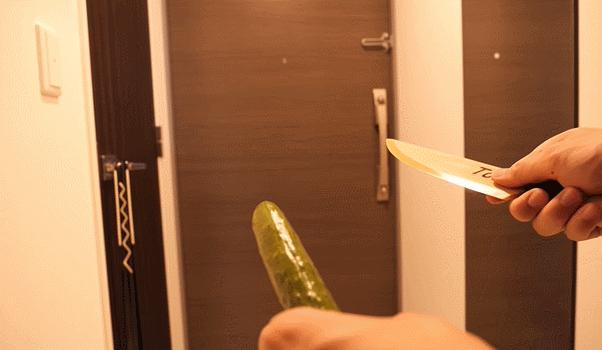 日本小哥用豆腐做刀,日本小哥铸刀全过程视频