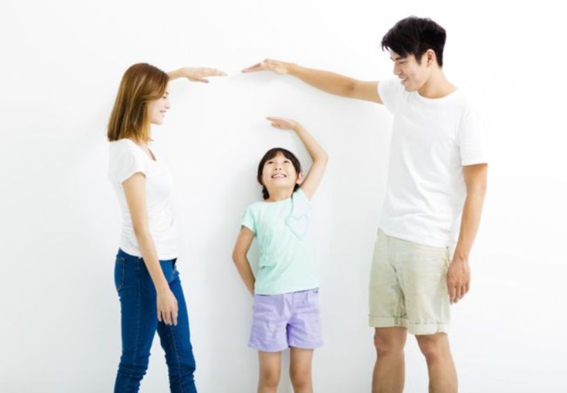 姚明一家三口照片同框,姚明一家三口现在身高