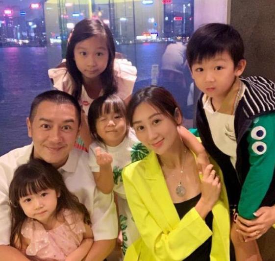 直播间卖假货翻车的有几位明星,香港过气明星直播卖假货