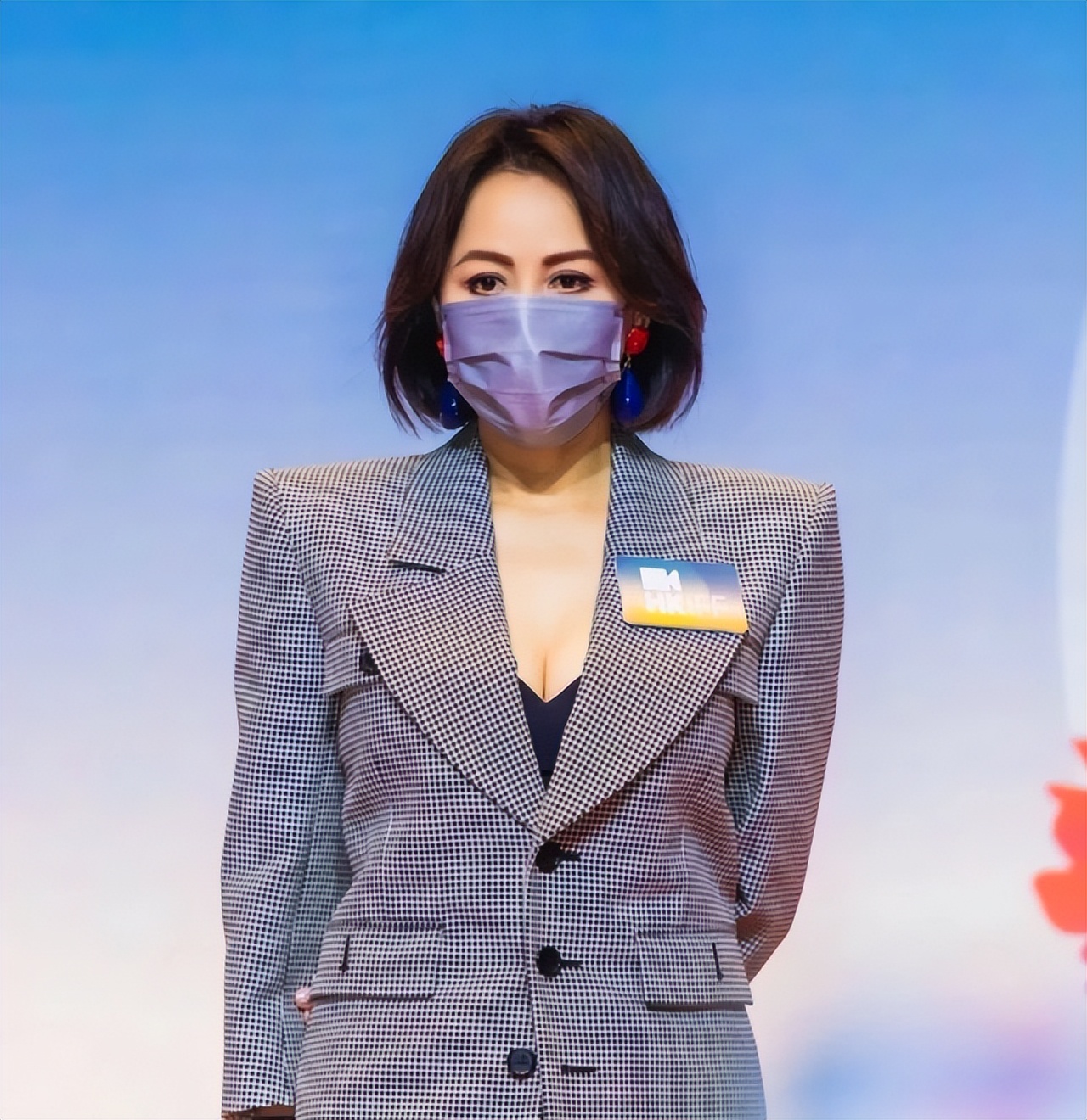 刘嘉玲戴天价皇冠却穿牛仔裤,刘嘉玲戴的百达翡丽