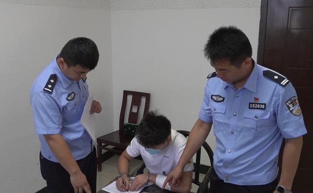 女子网恋被拍照勒索,女子网恋反被敲诈