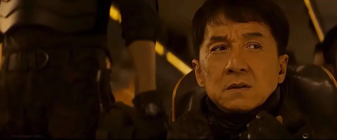 成龙被忽视掉的一部动作片,成龙回应荷兰弟神秘海域动作致敬