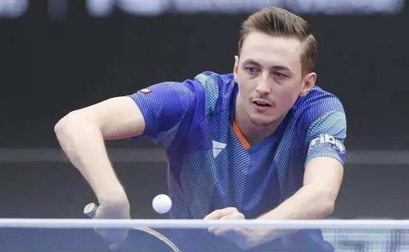 反手拧拉基础动作,反手拧拉运用及教学过程文字讲解