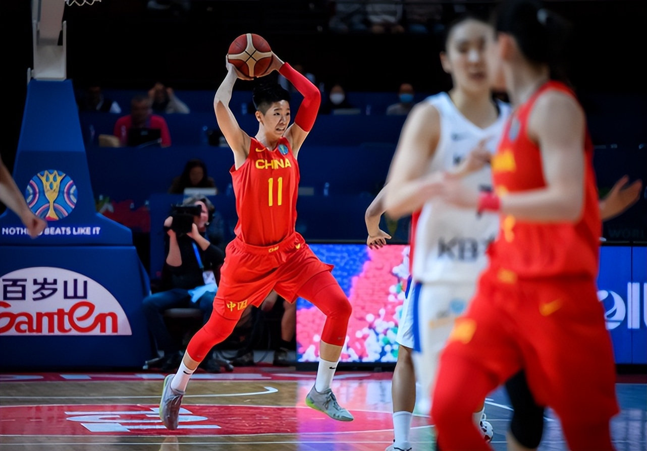 中国女篮32分惨败,中国女篮3分惜败日本队无缘冠军