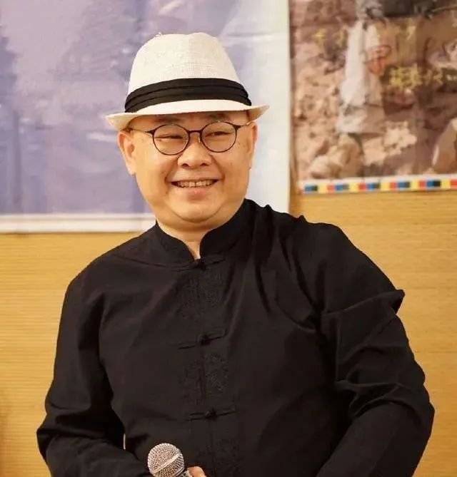 15位明星群居生活,15个过气演员