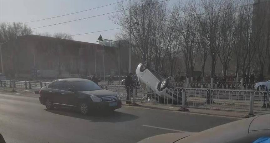 交通事故伤者救援救治,交通事故受伤者需抢救时应怎样做