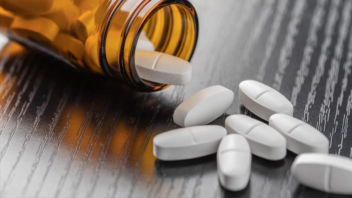 腰痛有可能是结核炎症引起的吗,肾结石腰疼伴有血尿是怎么回事