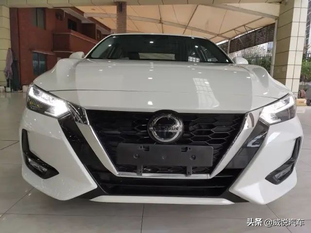 东风日产十四代轩逸2021款,东风日产轩逸十四代2019款