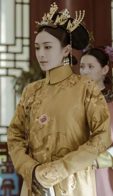 刘亦菲宋轶蓝色礼服,刘亦菲和宋轶谁更美