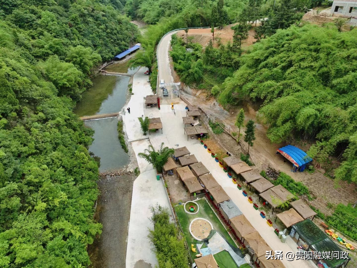 融媒+督查|拦断河道、烧烤玩水......白水河饮用水源保护区竟成“野生”景点？