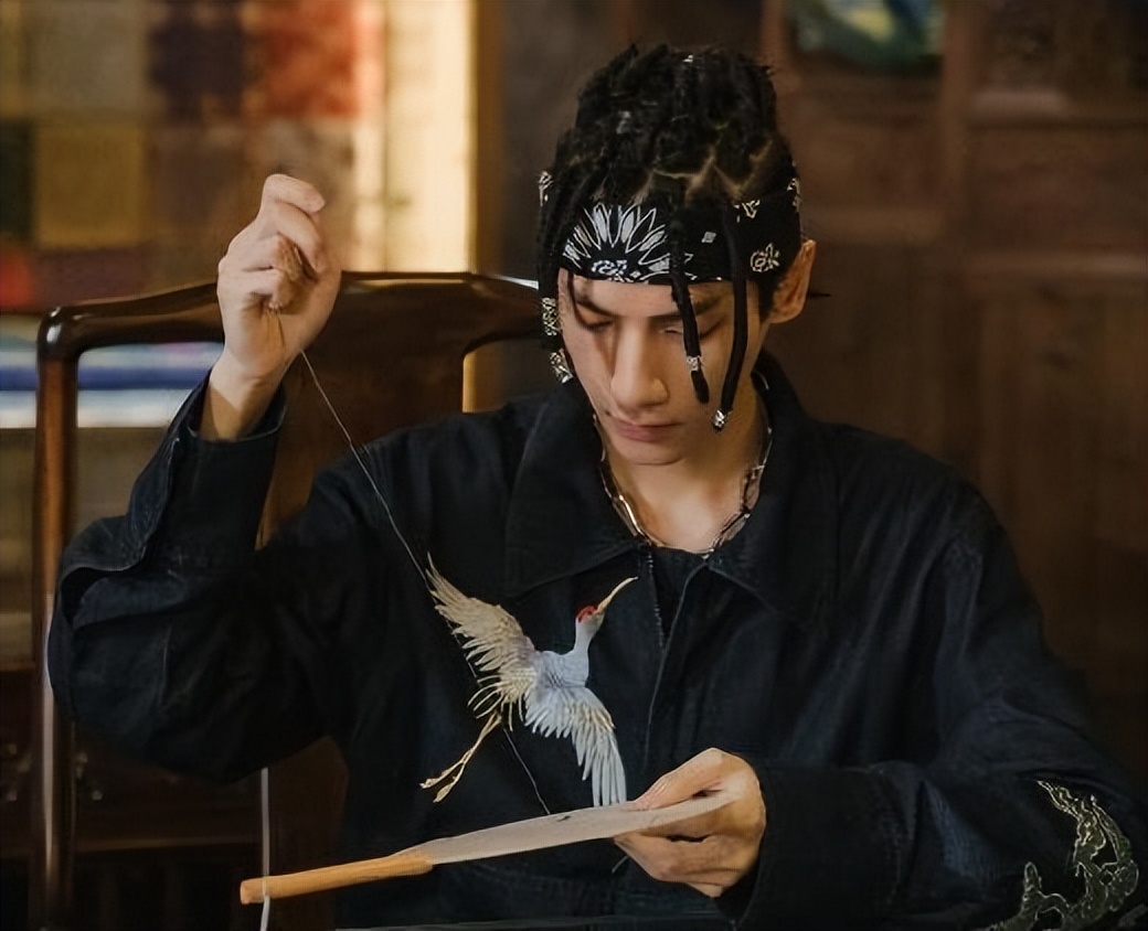 瘦到脱相的男明星罗云熙,为什么黑罗云熙瘦偏偏不黑演技