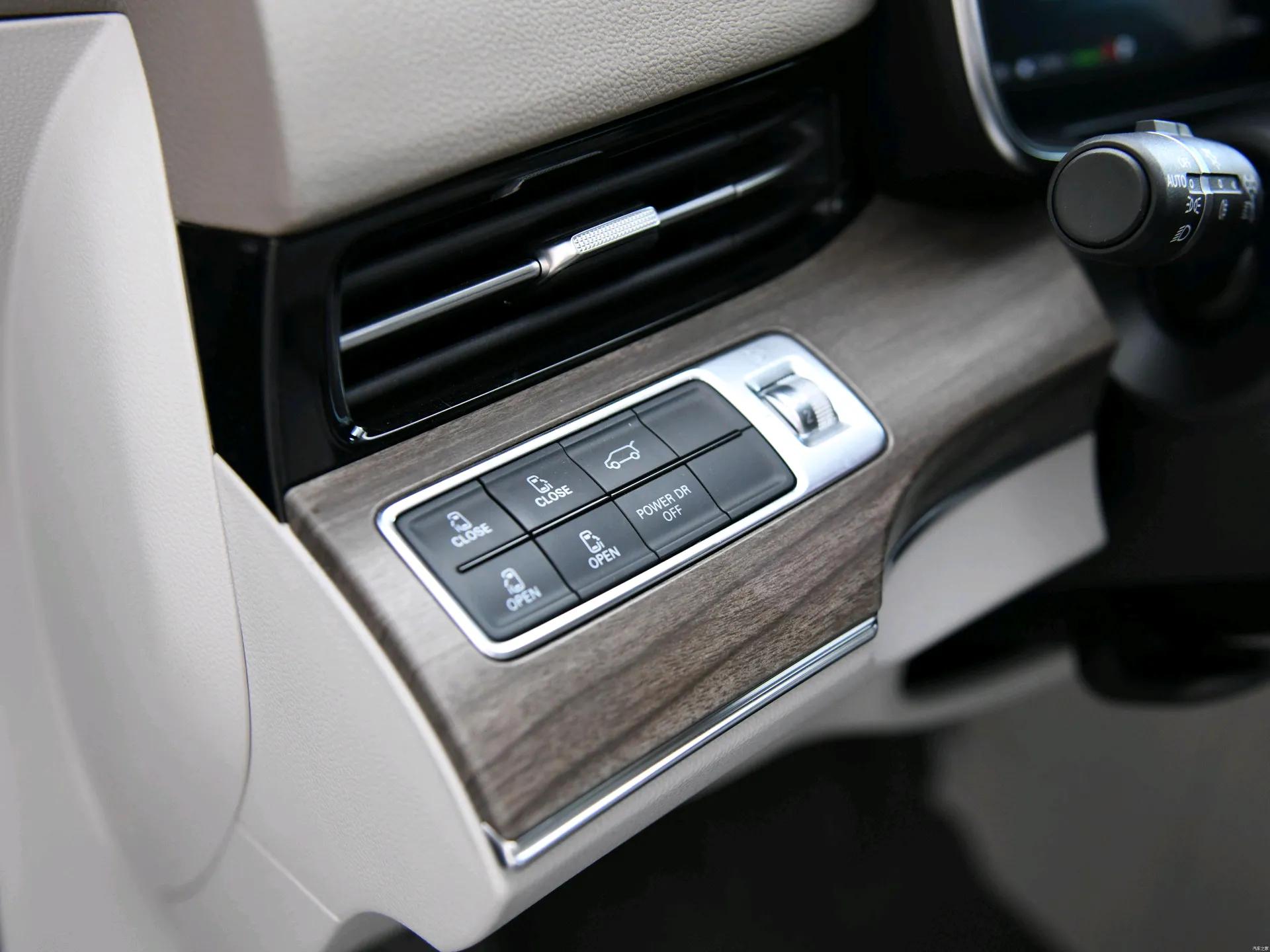 荣威imax8ev安全纯电舒适,2023款荣威imax8安全性