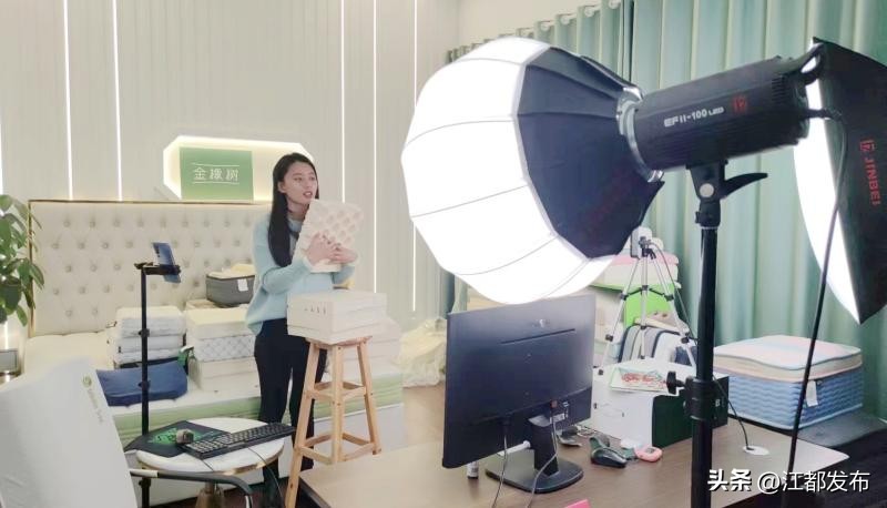 抓住年末的尾巴狂欢,抓住最后的狂欢