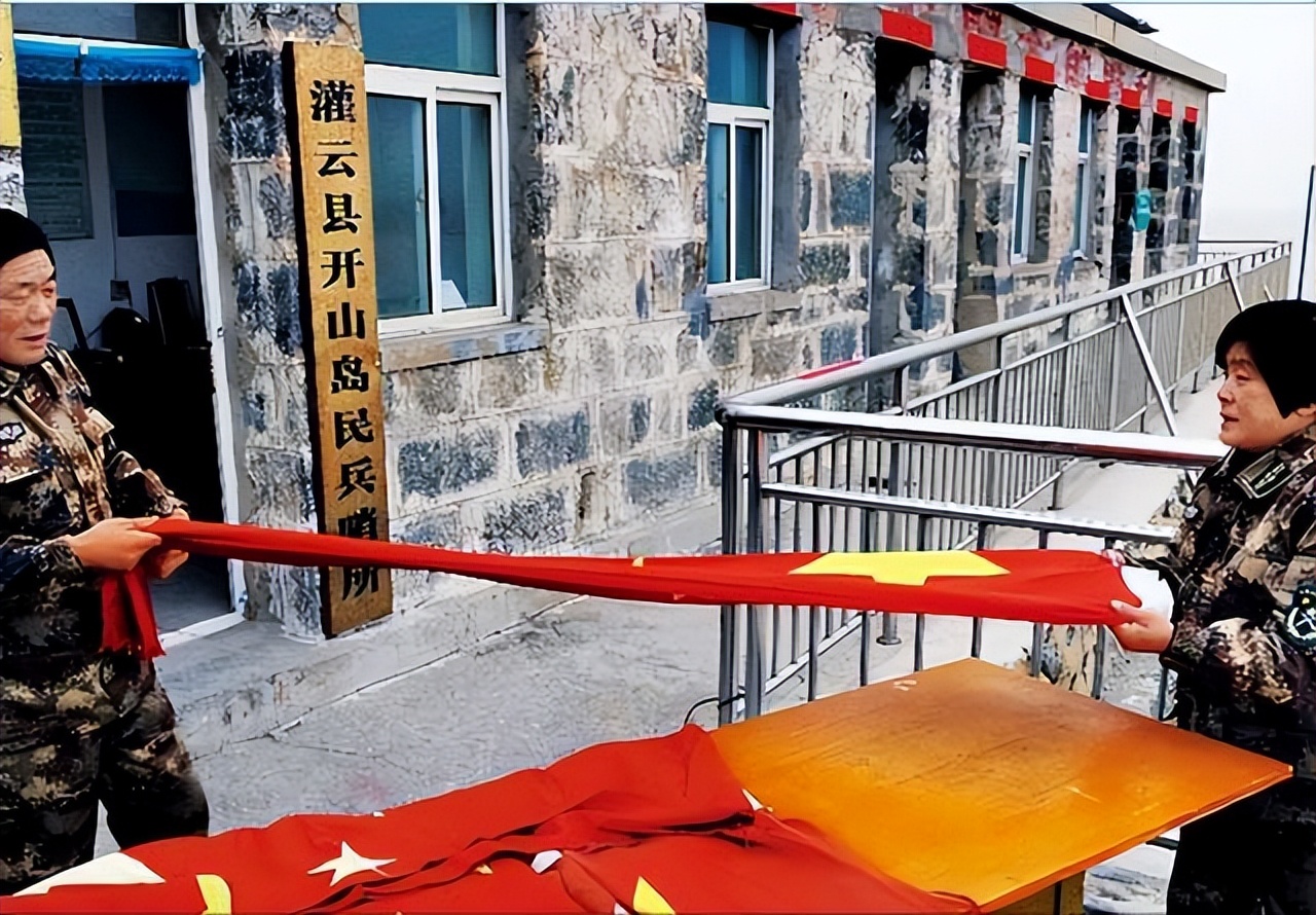 夫妻驻守孤岛32年,夫妇坚守孤岛32年