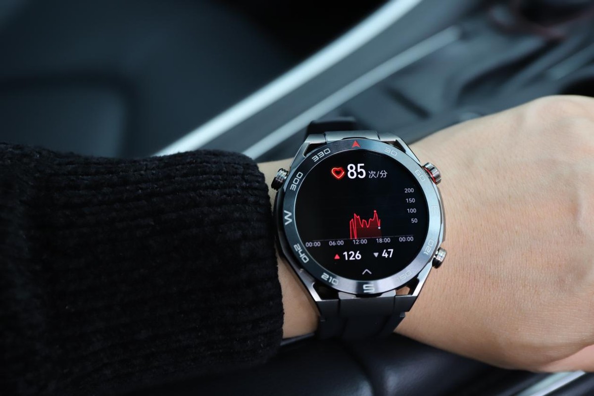 华为watchultimate对比watch4,华为表王watchultimate