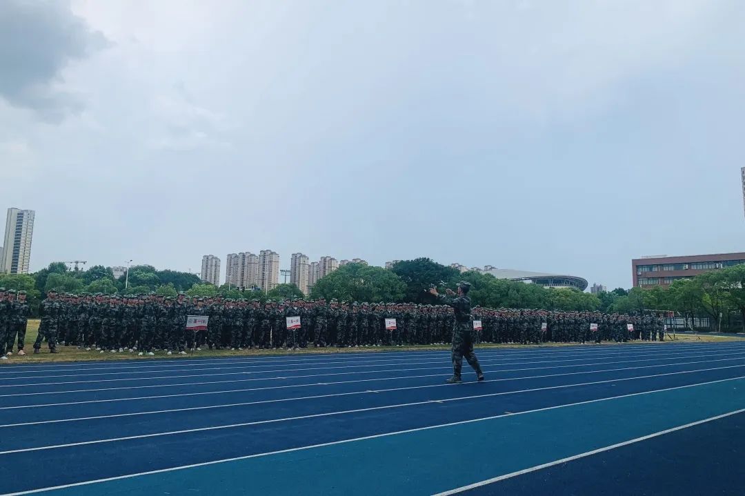 高标准军训,威武霸气的军训