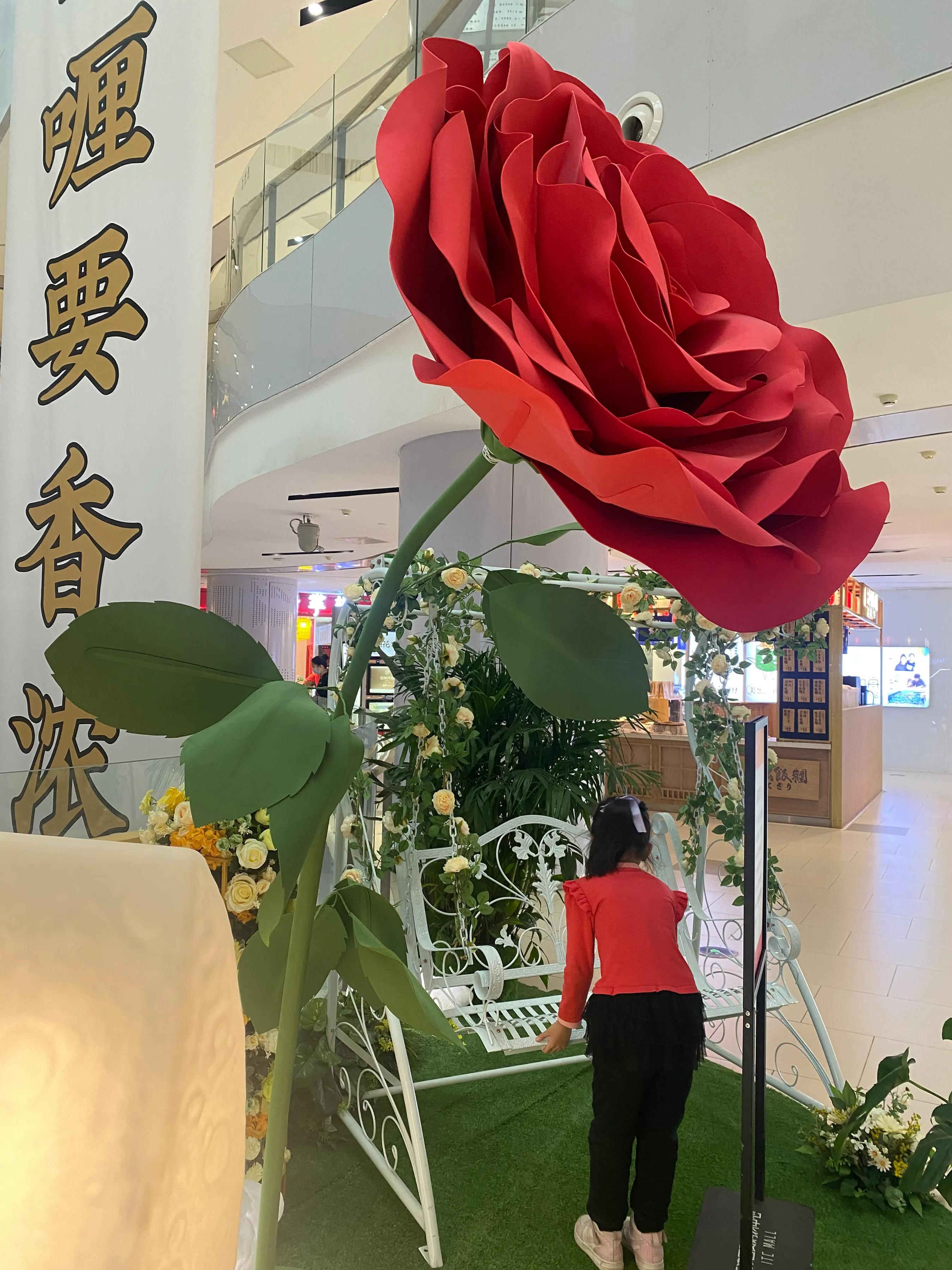 天津小白楼附近有什么游玩的,天津小白楼是指哪个楼