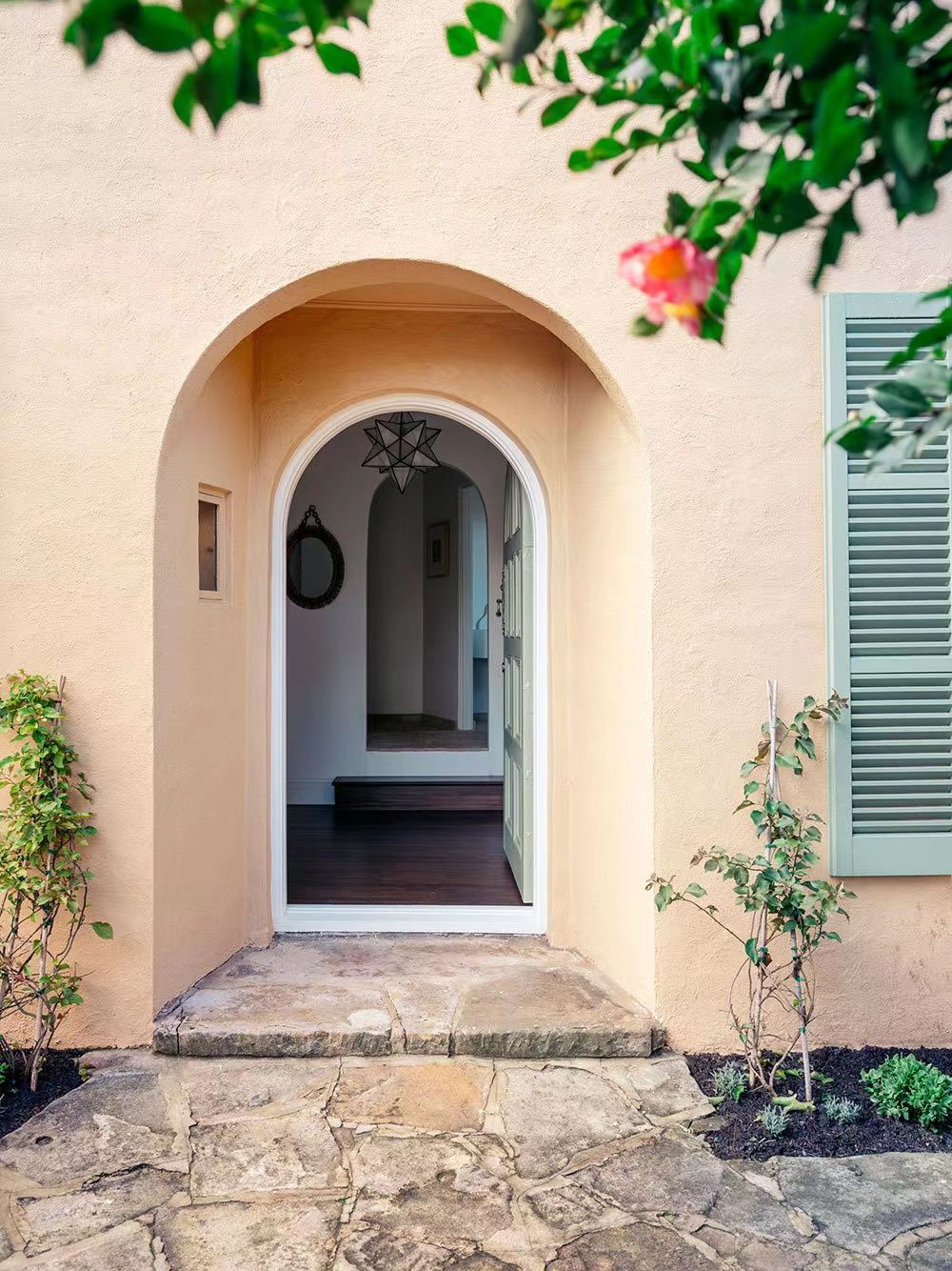 简约地中海风卧室,160平浪漫法式风住宅优雅范十足