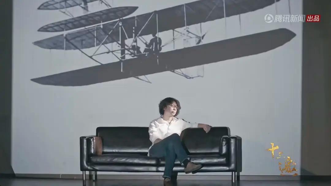 许知远吐槽最后一句,许知远说比你们所有人都有活力