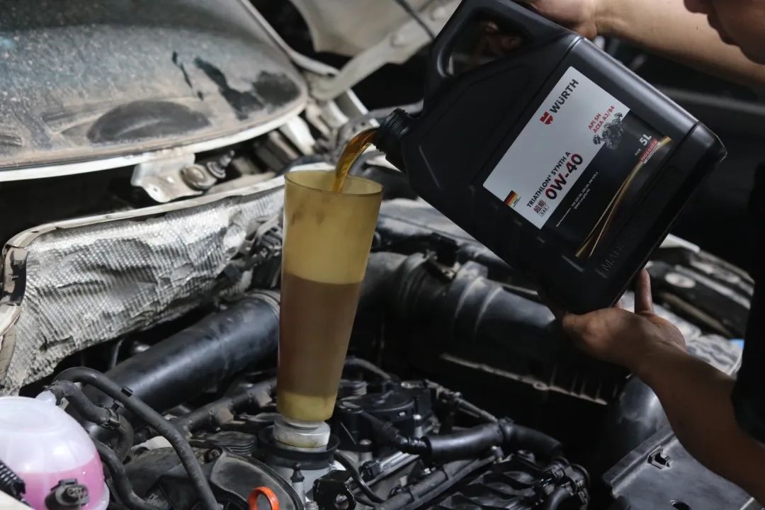 12年大众途观二手车翻新,大众途观外观塑料件翻新