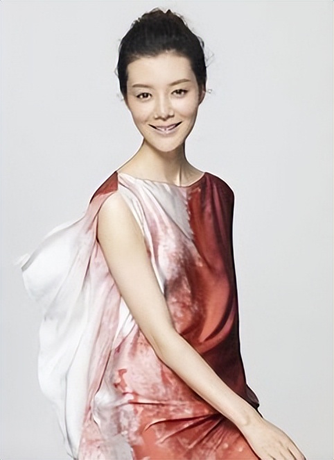 34岁车晓现状,车晓与富商结婚时的车队