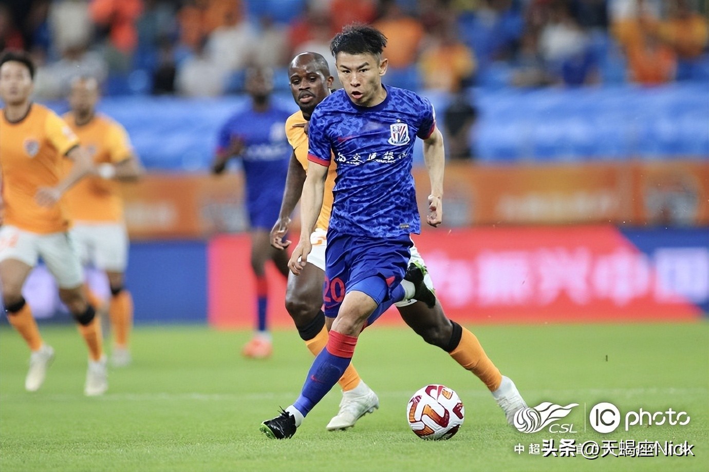 中超申花2-0梅州取开门红,申花赛后马莱莱