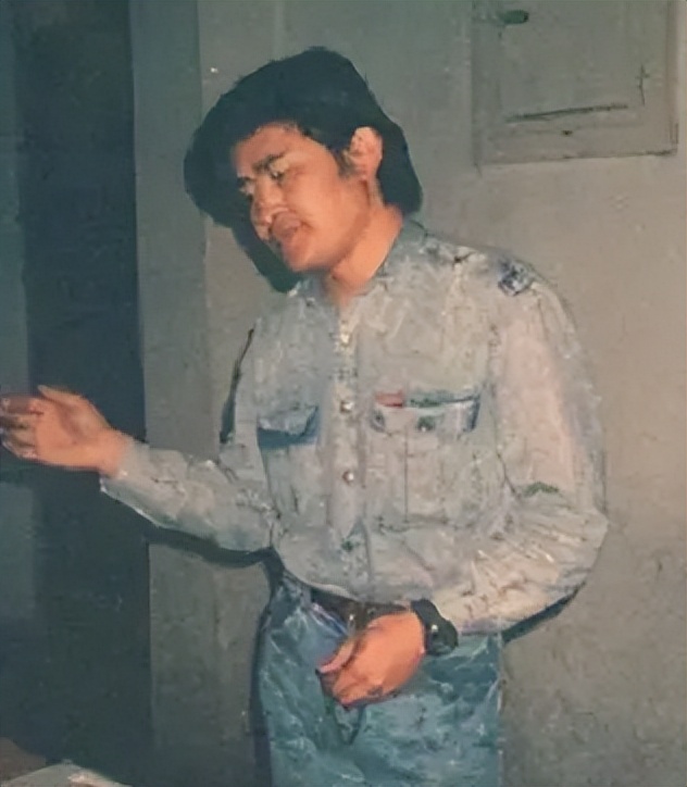 刘欢：偏爱相声却成乐坛大佬，女儿教育成心中遗憾