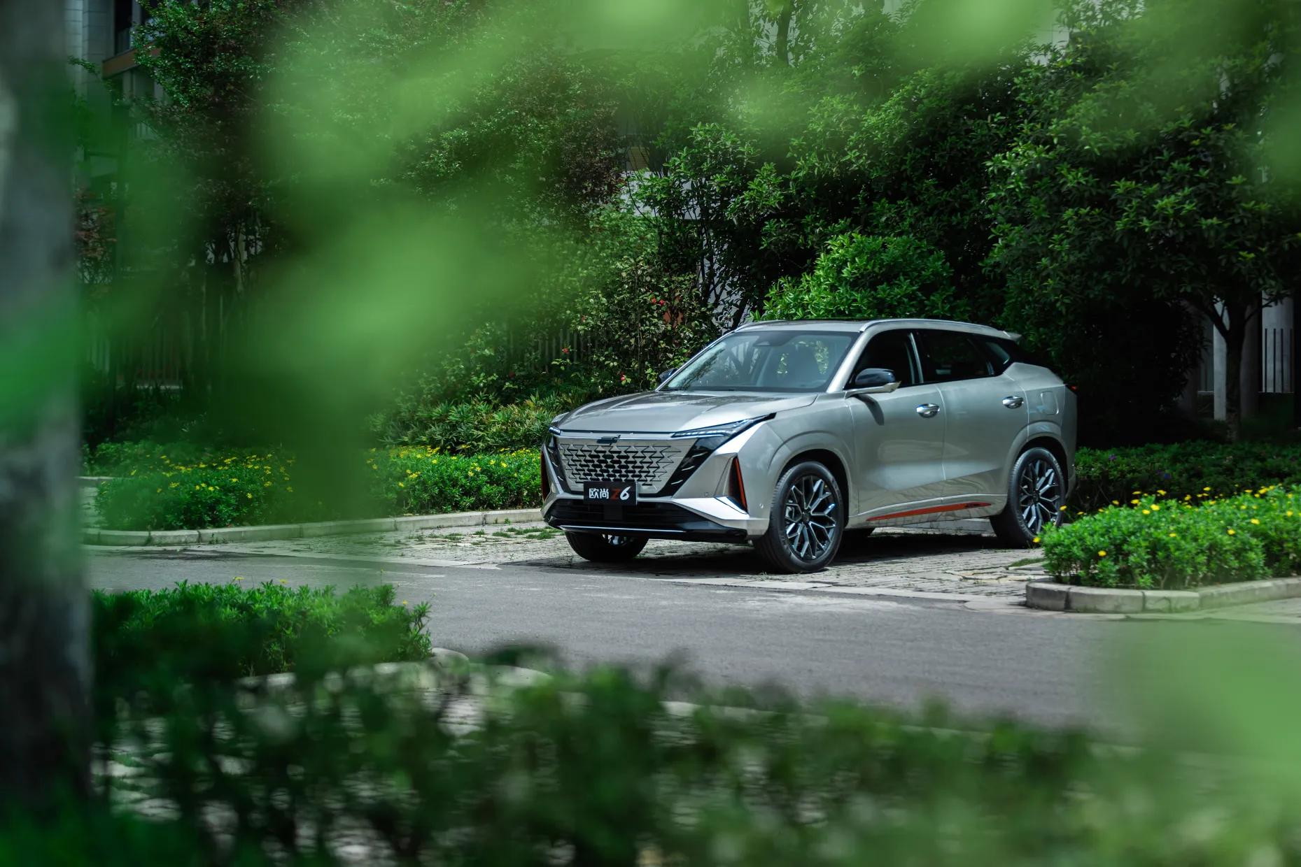 同行直呼太太太卷了！今年上新4款家用油车，2.0T车型均低于15万